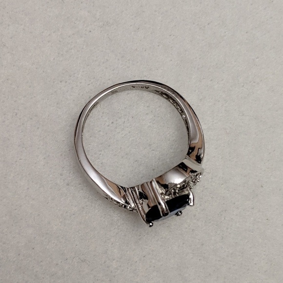 Fashion Ring - Picture 3 of 5